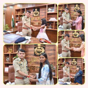 छात्राओं ने पुलिस अधीक्षक को बांधी राखी