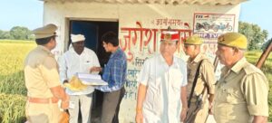 अवैध पटाखा भंडारण पर प्रशासन सख्त, एसडीएम ने की छापेमारी