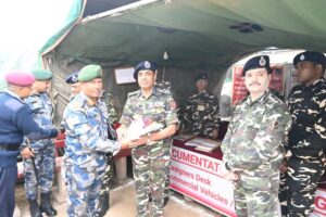 भारत नेपाल सीमा पर एसएसबी डीजी ने सुरक्षा व्यवस्था का लिया जायजा 3