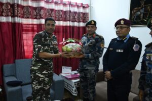 भारत नेपाल सीमा पर एसएसबी डीजी ने सुरक्षा व्यवस्था का लिया जायजा 4