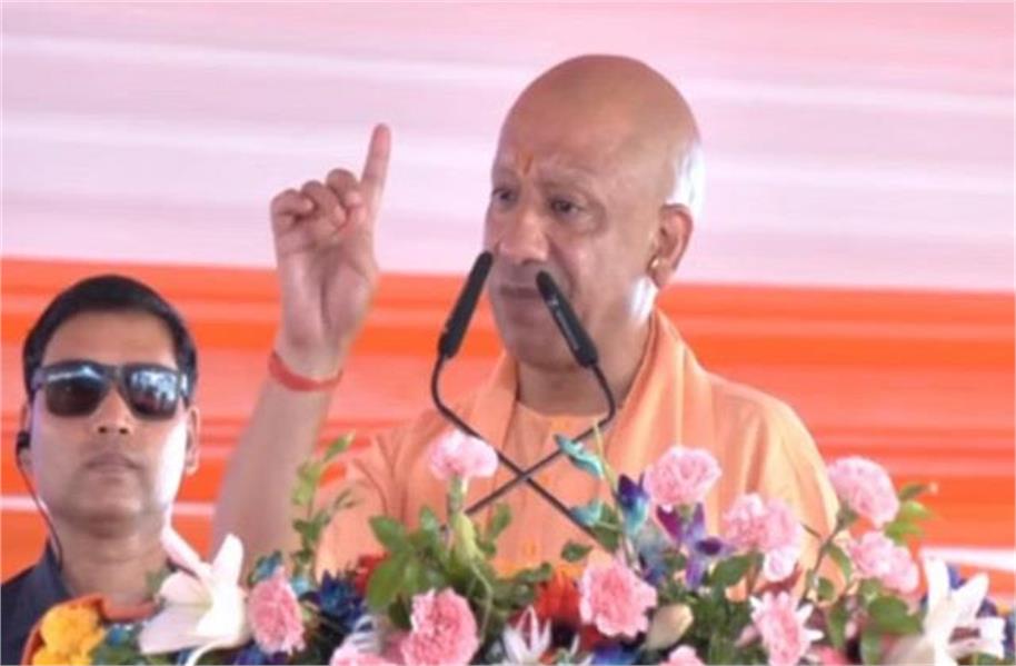उत्तर प्रदेश के मुख्यमंत्री योगी आदित्यनाथ-2